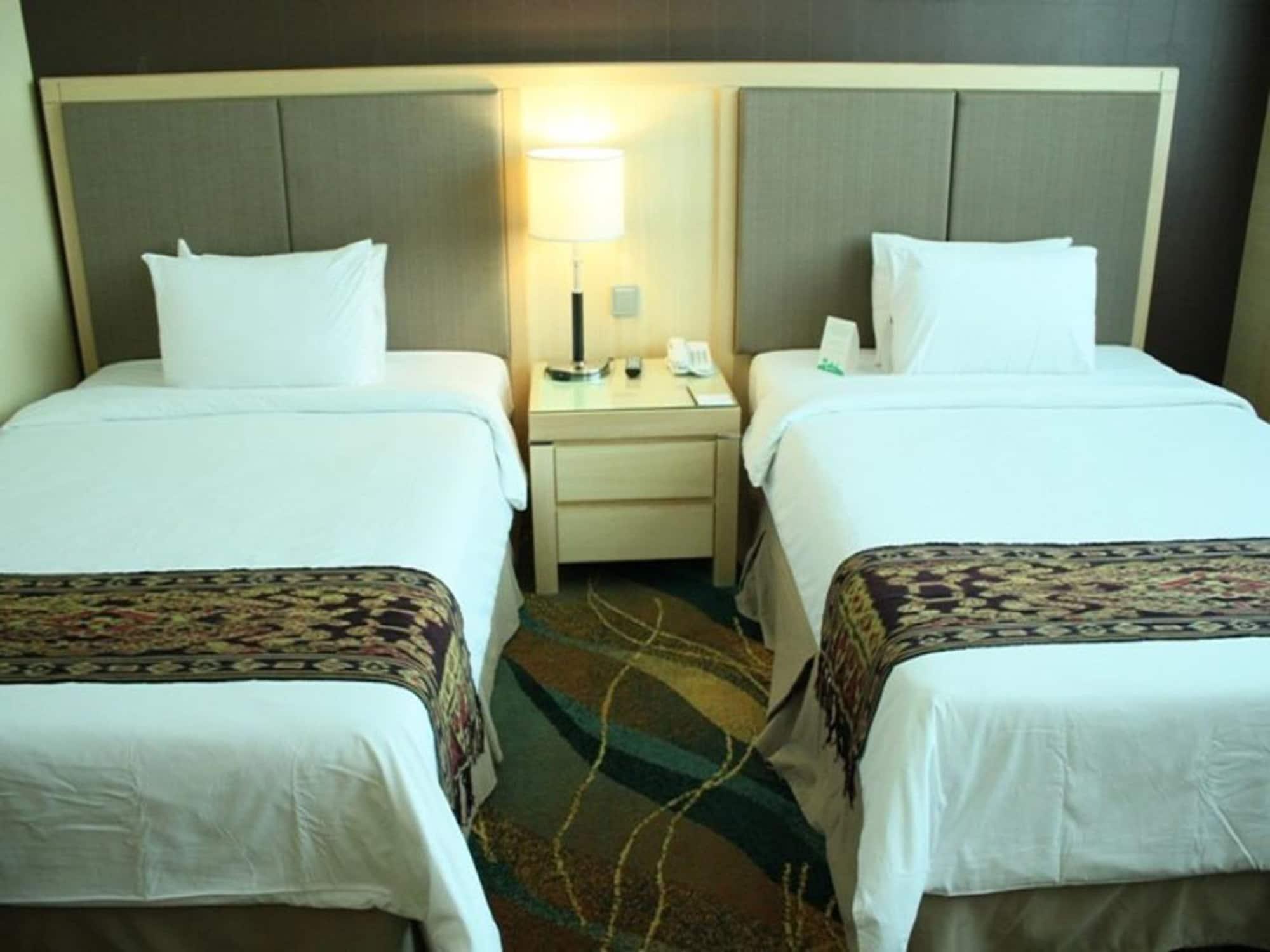 Imperial Palace Hotel Miri Zewnętrze zdjęcie