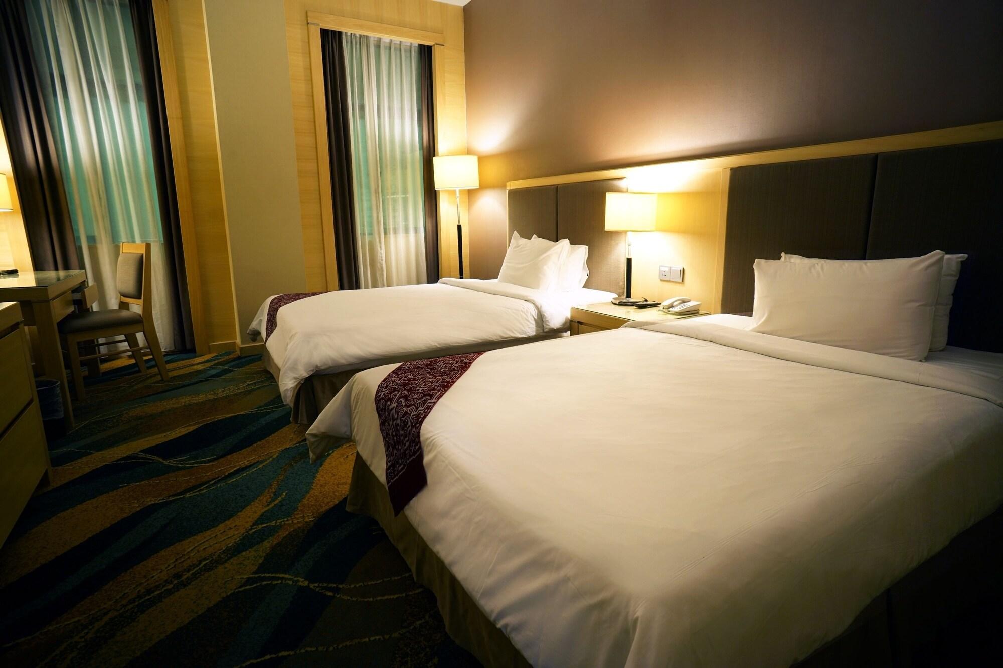 Imperial Palace Hotel Miri Zewnętrze zdjęcie
