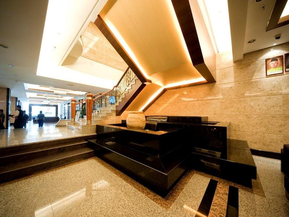 Imperial Palace Hotel Miri Zewnętrze zdjęcie