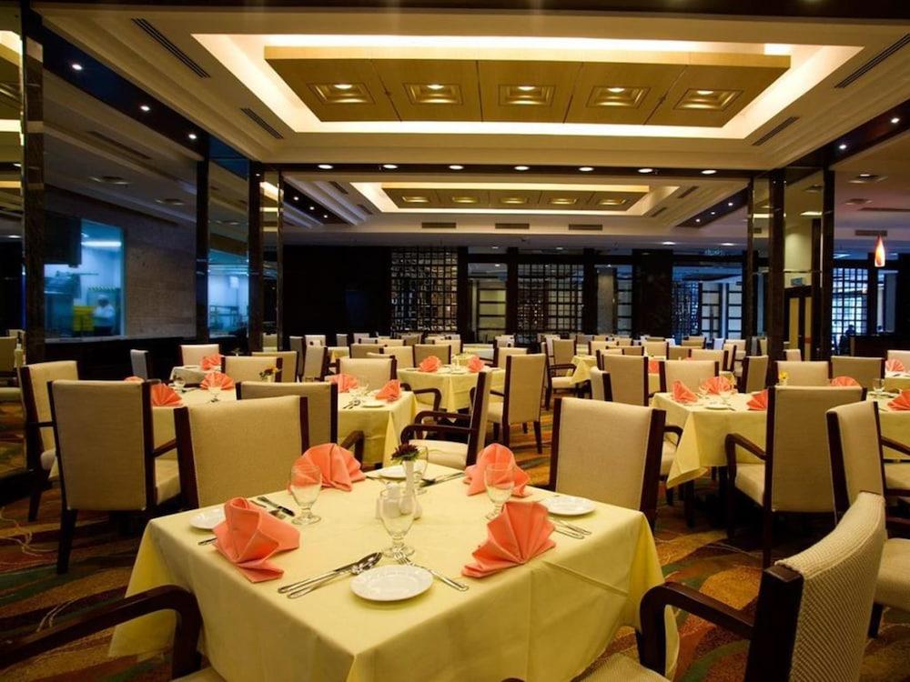 Imperial Palace Hotel Miri Zewnętrze zdjęcie