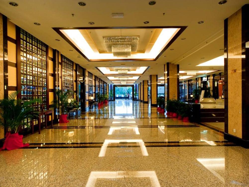 Imperial Palace Hotel Miri Zewnętrze zdjęcie