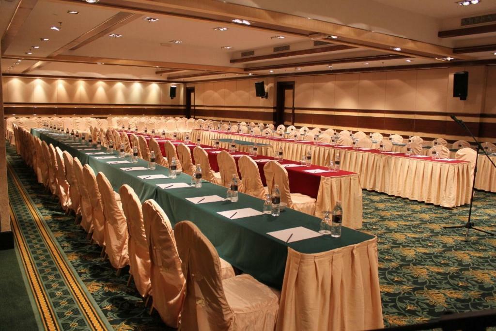 Imperial Palace Hotel Miri Zewnętrze zdjęcie