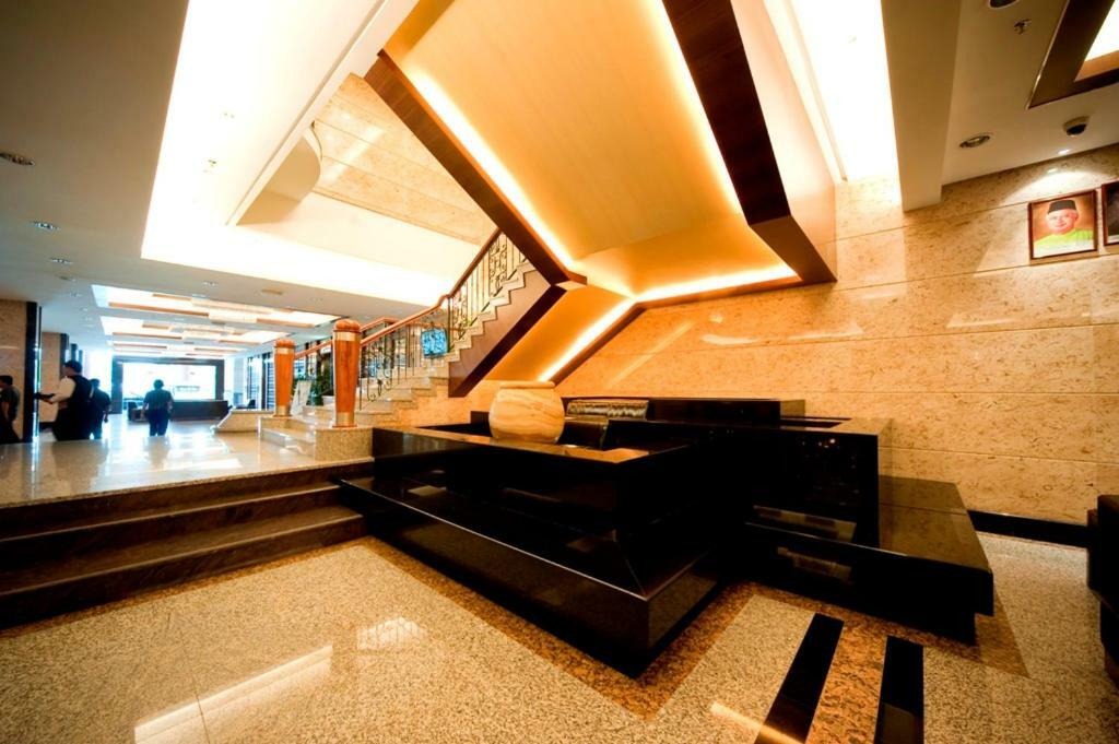 Imperial Palace Hotel Miri Zewnętrze zdjęcie