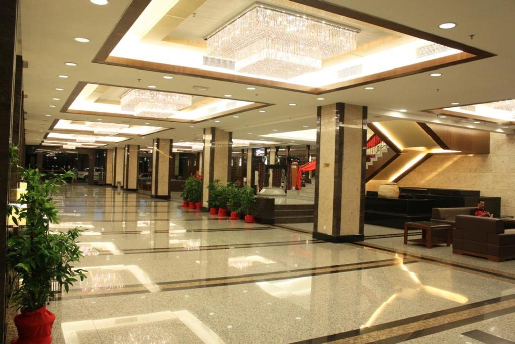 Imperial Palace Hotel Miri Zewnętrze zdjęcie